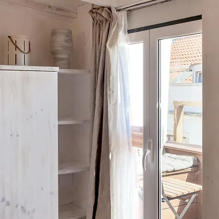 Bairro Alto Rooftop With Balcony And View By Homing Apartment