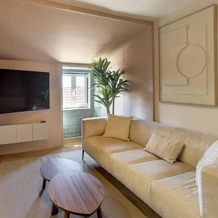 Bairro Alto Rooftop With Balcony And View By Homing Apartment Lisbon